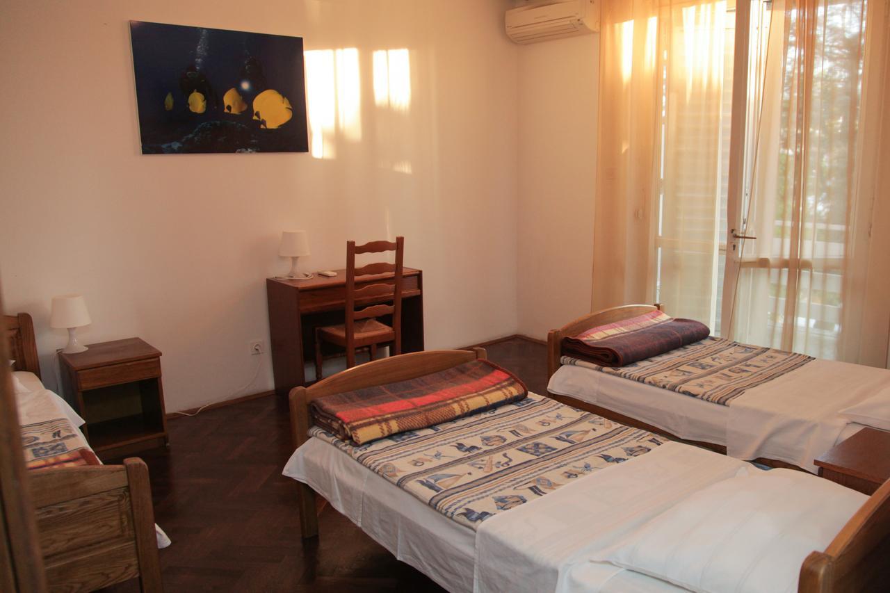Dck Rooms กอสเตรนา ภายนอก รูปภาพ